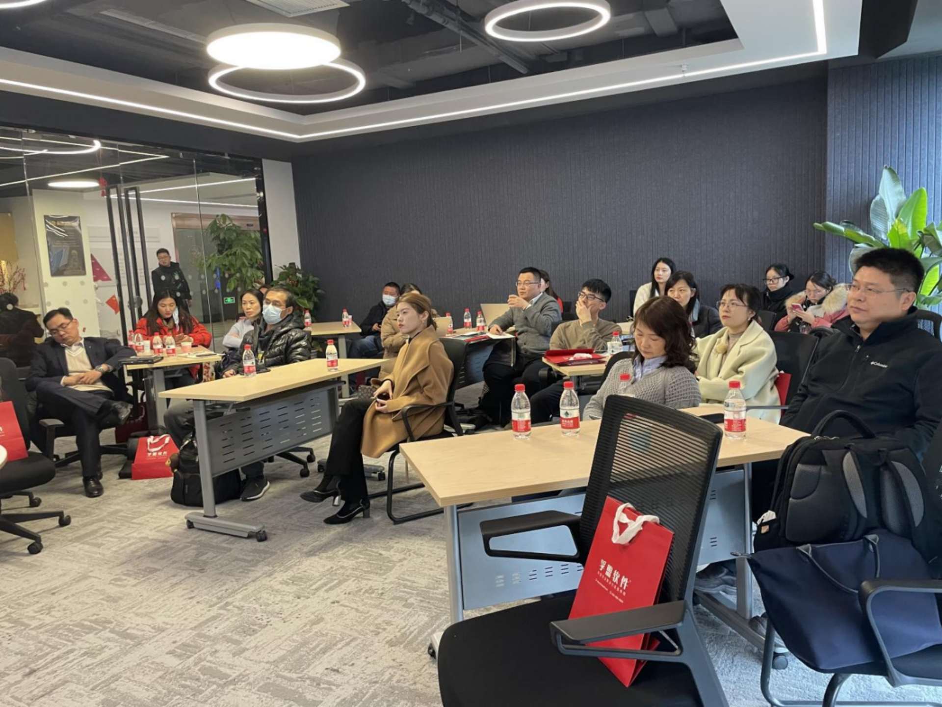 孚盟軟件主辦的《借力突圍，如何構建高效的業(yè)務團隊》私享會圓滿落幕！